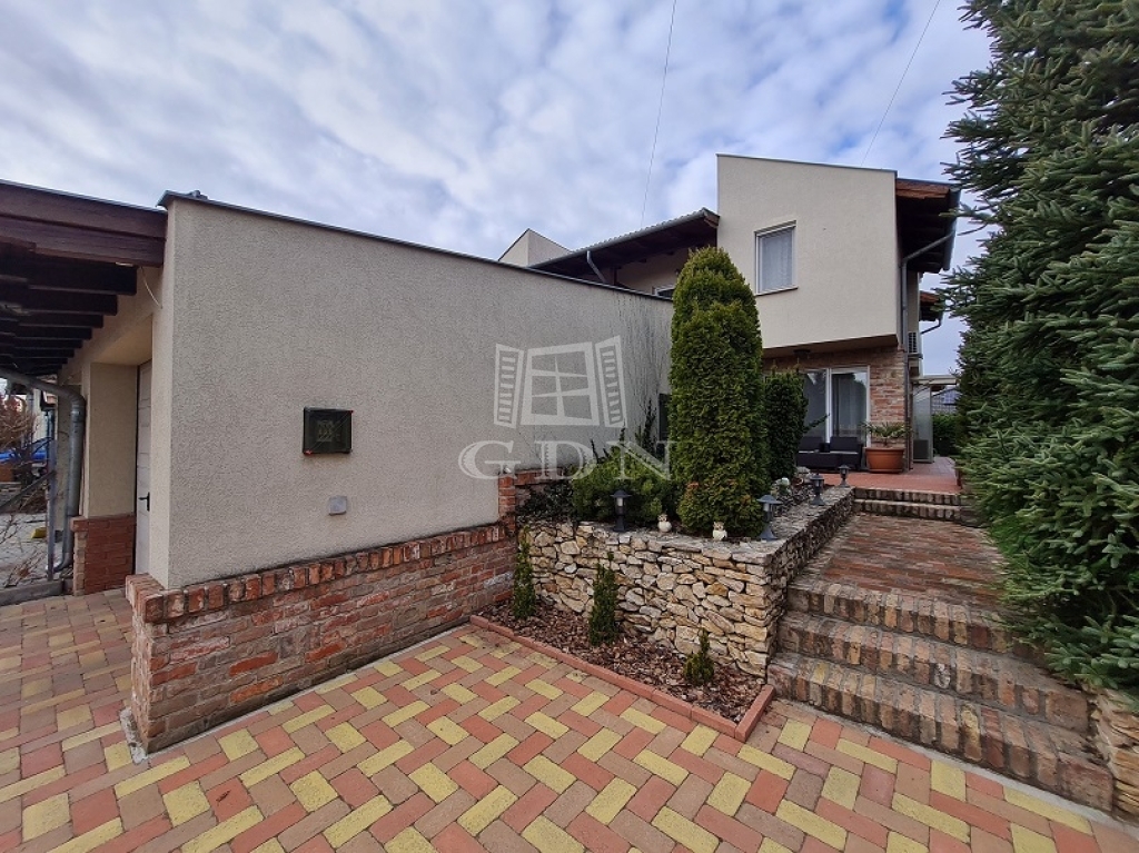 For sale Nagytarcsa Semidetached house